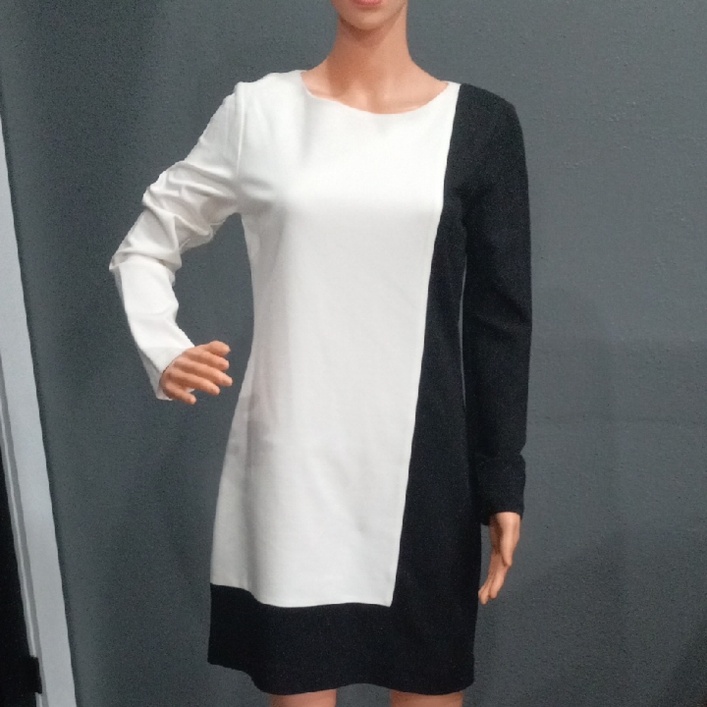 Trina Turk Elegant Black and White Long Sleeve Cubism Minimalist Dress